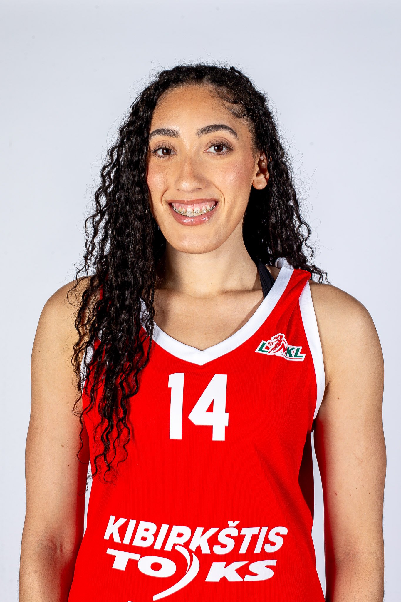 Niyah Becker